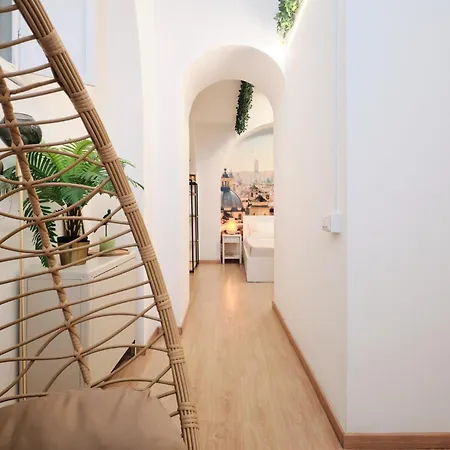 3' To Colosseum Bohemien Paradise Rom
